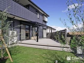 家族の絆を深めるもうひとつのリビングとなるお庭リフォーム工事