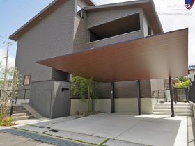 シンプルでありながら高級感のあるカーポートの設置工事