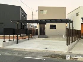 台形の敷地形状にフィットするスマートな新築外構