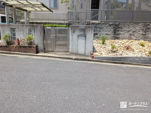 ロックガーデンと個性豊かな植栽で彩る門まわりリフォーム工事