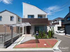 自然のあたたかみを感じるナチュラルデザインの新築外構一式工事